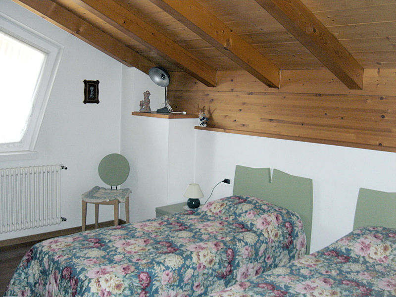 Appartamento Vacanze / Flat / Wohnung zu vermieten a Castello Molina di Fiemme - Corradini Maria Antonietta - Via Dolomiti 2 - Tel: 0462340703