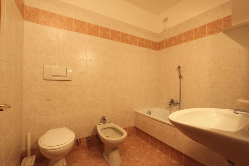 Appartamento Vacanze / Flat / Wohnung zu vermieten a Castello Molina di Fiemme - Villa Panorama - Via Roma 41 - Tel: 0462235507