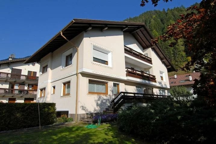 Appartamento Vacanze / Flat / Wohnung zu vermieten a Predazzo - Fam Michielini - Via Lagorai 65 - Tel: 3454991713