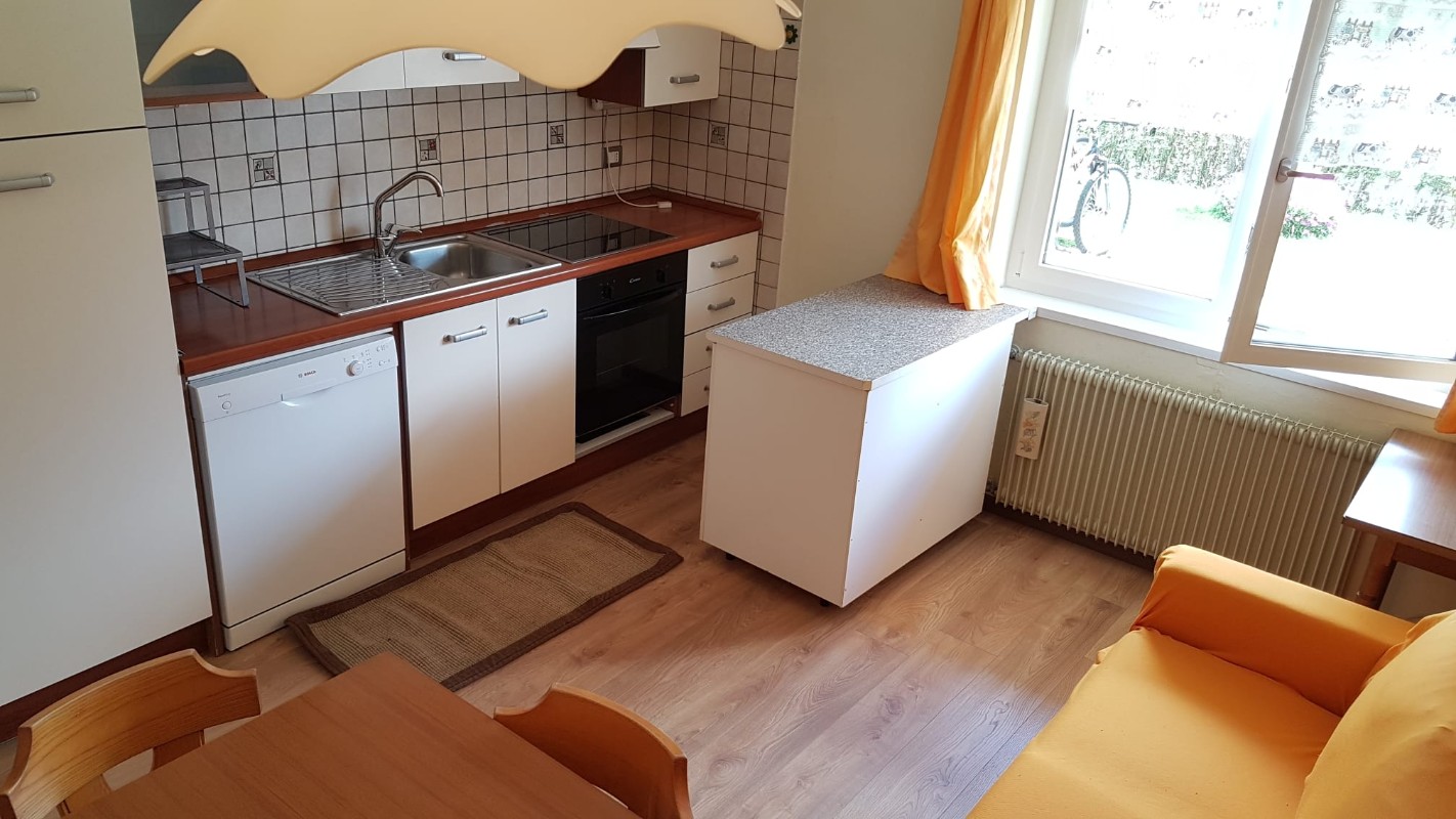 Appartamento Vacanze / Flat / Wohnung zu vermieten a Cavalese - Signor Divan - Via Brunetta 6 - Tel: 3485900104