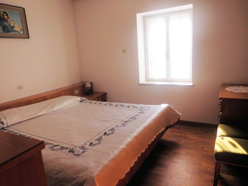 Appartamento Vacanze / Flat / Wohnung zu vermieten a Varena - Signora Luisa - Via Mercato 47  - Tel: 3485900835
