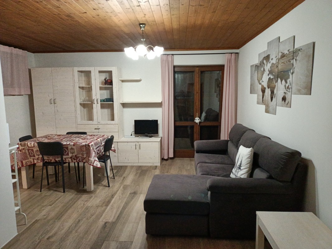 Appartamento Vacanze / Flat / Wohnung zu vermieten a Cavalese - Signor Caserini - Via Bonora 2 - Tel: 3923242196