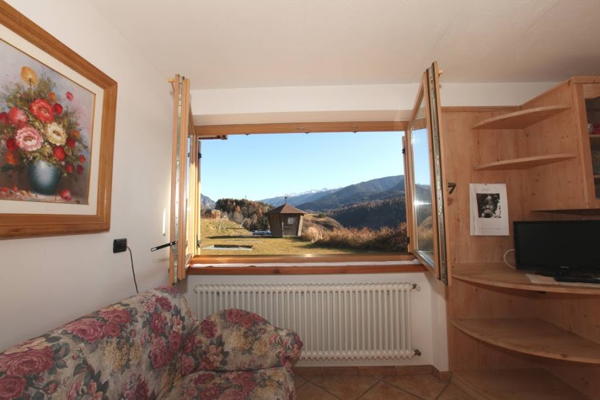 Appartamento Vacanze / Flat / Wohnung zu vermieten a Castello Molina di Fiemme - Nones Serafino - Loc. Medoina 2 - Tel: 0462341124