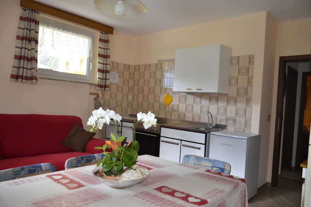 Appartamento Vacanze / Flat / Wohnung zu vermieten a Ziano di Fiemme - Vanzetta Giusy - Via Prenner 1 - Tel: 0462571316