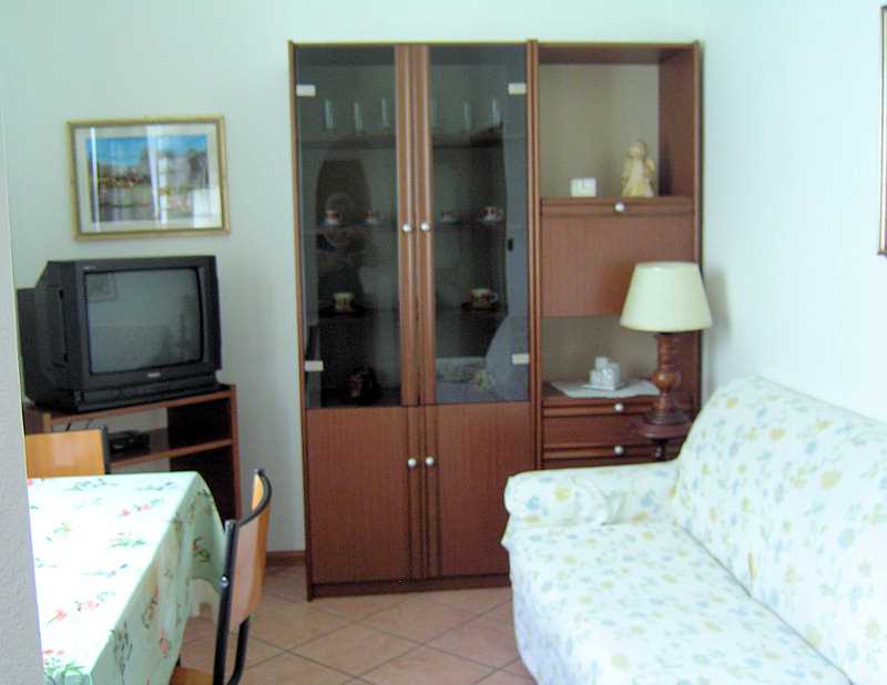 Appartamento Vacanze / Flat / Wohnung zu vermieten a Cavalese - Signora Gianmoena - Via Roma 7 - Tel: 0462340366