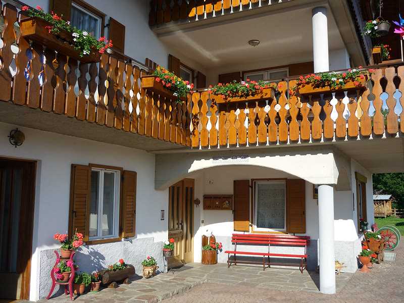 Appartamento Vacanze / Flat / Wohnung zu vermieten a Cavalese - Signora Vanzo Lucia - Via Cesure 11 - Tel: 0462342561