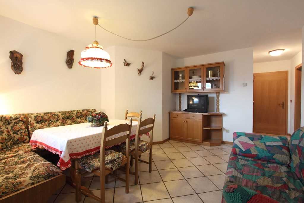 Appartamento Vacanze / Flat / Wohnung zu vermieten a Cavalese - Signora Sieff - Via Daiano 7 - Tel: 0462341188