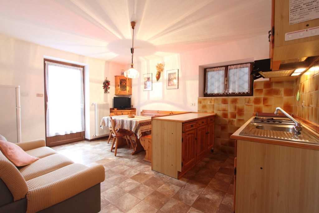 Appartamento Vacanze / Flat / Wohnung zu vermieten a Cavalese - Signora Sieff - Via Daiano 7 - Tel: 0462341188