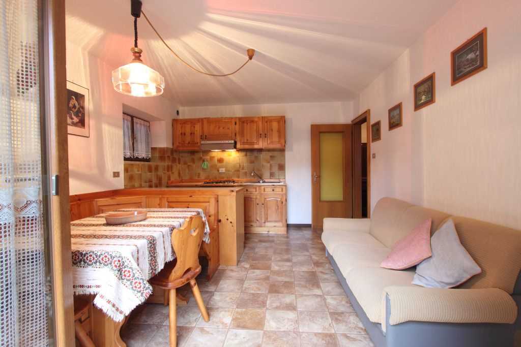 Appartamento Vacanze / Flat / Wohnung zu vermieten a Cavalese - Signora Sieff - Via Daiano 7 - Tel: 0462341188