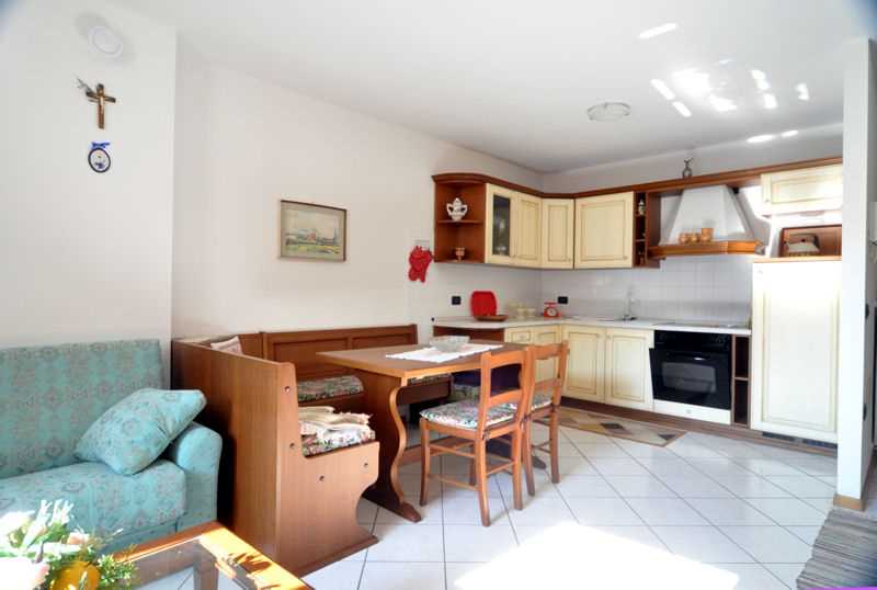 Appartamento Vacanze / Flat / Wohnung zu vermieten a Tesero - Signora Trettel - Giovannelli 2/b - Tel: 0462814828