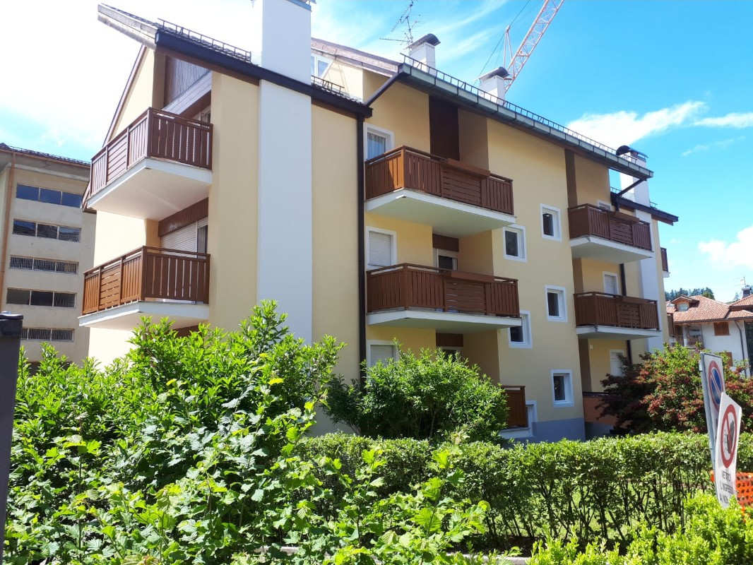 Appartamento Vacanze / Flat / Wohnung zu vermieten a Cavalese - Signora Banzato - Via Libertà 6 - Tel: 0462343104